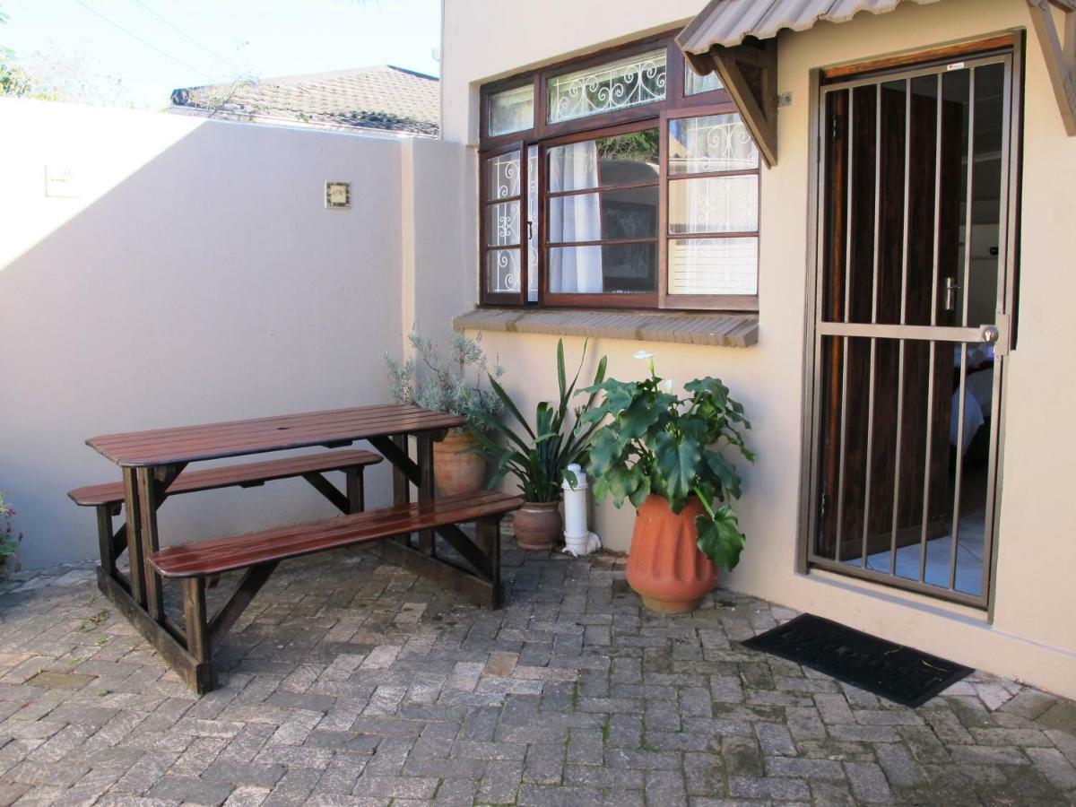 Field'S Rest Bed & Breakfast Port Elizabeth Dış mekan fotoğraf